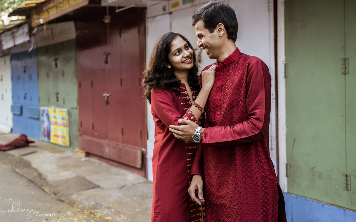 Strand-red with each other!!
.
.
Shot with: <a href="/SonyAlpha/">Sony | Alpha</a> 

Shot by: <a href="/EbenSam9/">Eben Sam</a> 
.
.
#weddingsbyexponents #weddingblogger #outdoorphotography #redtheme #couplegoals #couplelife #streatphotography #redwedding #redweddingdress #redweddings #redkurti #redweddingdecor #redweddingtheme