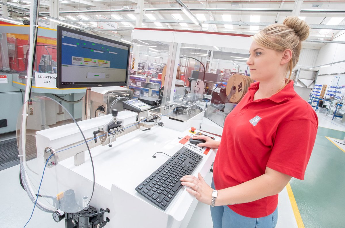 Dwarfio's tweet photo. Watch @ppcanda on BBC Midlands Today talking about the manufacturing SME optimism seen in the recent #mfgbarometer and why investment and creating new #jobs is firmly on the agenda for the next six months - https://t.co/HJ2RCJkM75 #ukmfg https://t.co/onLb43vGwn