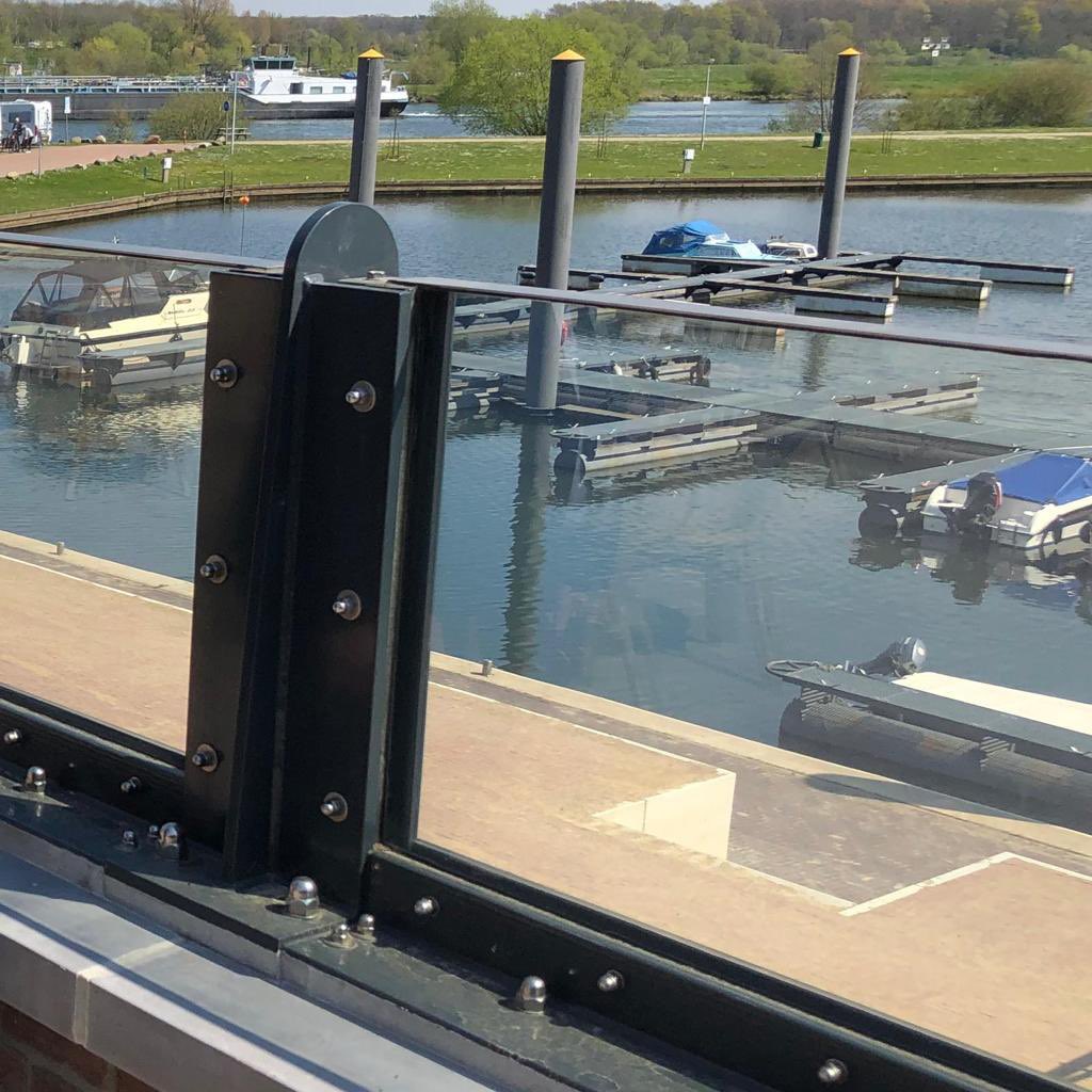 Mijn advies “Perspectief voor Limburg” aangeboden aan minister <a href="/CvNieuwenhuizen/">Cora van Nieuwenhuizen</a> en de Stuurgroep #deltaprogramma Maas. Laat de waterveiligheidsnorm voor de Limburgse Maasvallei ongemoeid en betrek de omgeving actief bij goede inpassing van de keringen. 
➡️ bit.ly/3ctcUTa
