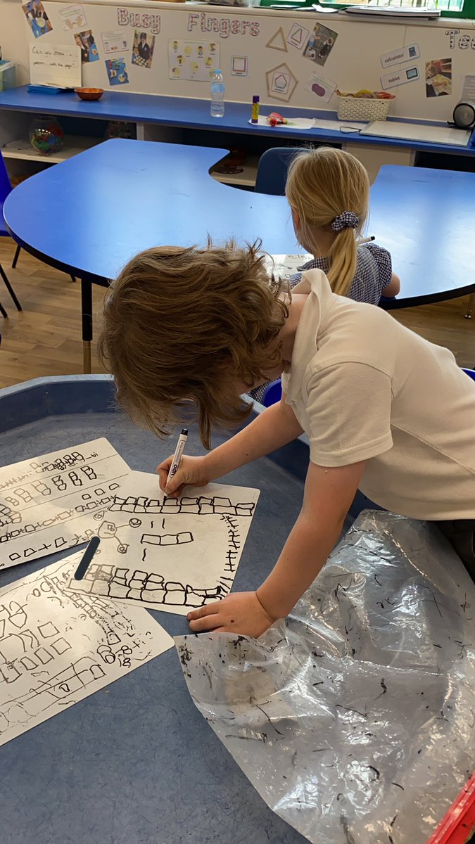 WargravePrimary's tweet photo. Maths mastery in the early years! Did you know the number 18 can be made in lots of different ways? @NCETM @MathsHubs #offtoaflyingstart https://t.co/akGmwyBJha