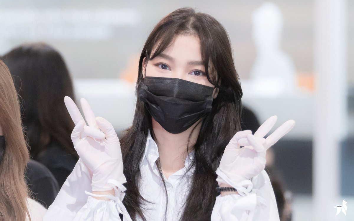NamsaiHPH's tweet photo. Your eyesight was so kind 🍑💙

#NamsaiBNK48 #BNK48 https://t.co/gLBUsfKcNX
