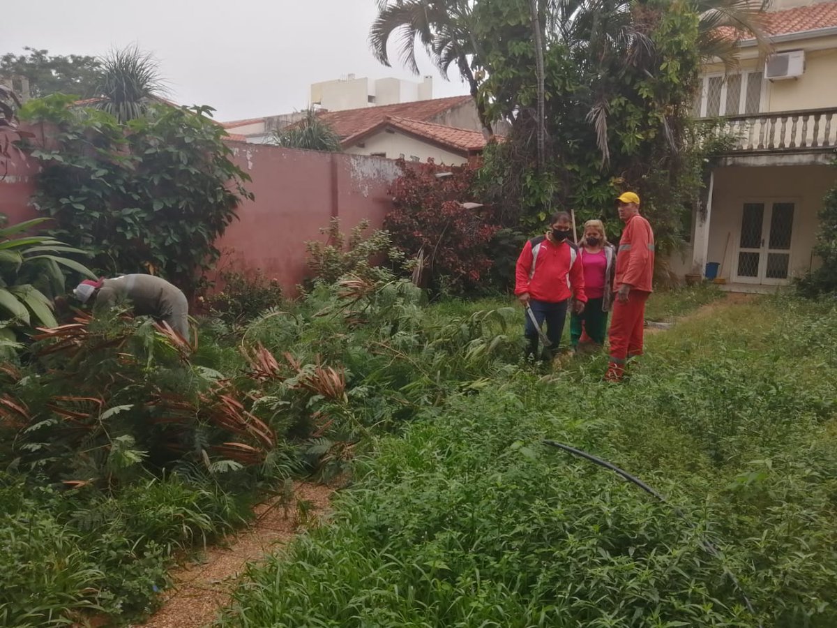 dgpm_asu's tweet photo. Instamos a los vecinos a que sigan haciendo sus denuncias para poder subsanar en la brevedad posible. Las multas pueden llegar hasta Gs. 227 millones conforme lo dictamine el juzgado de faltas.

#VigilanciaAsu #AsuncionEnOrden https://t.co/y94xm2vXH9
