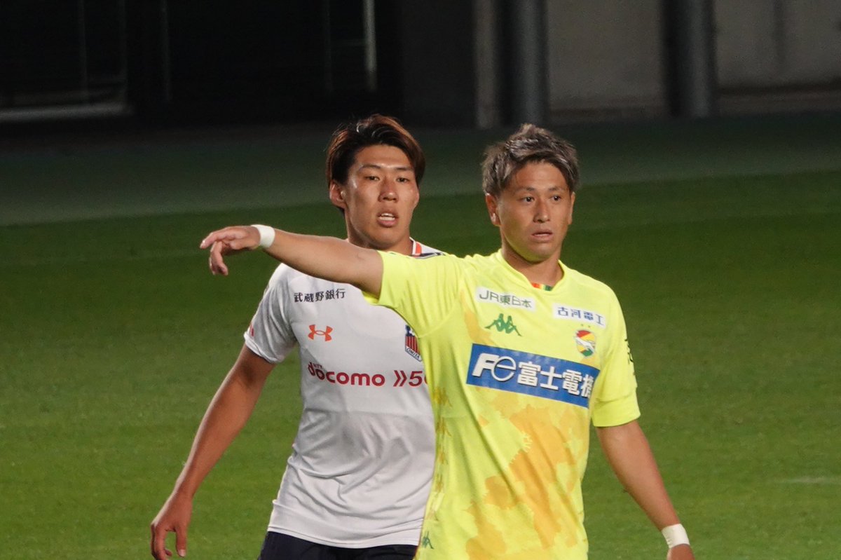 みほ きゃしー 21 6 9 天皇杯 ジェフユナイテッド市原 千葉vs大宮アルディージャ 大宮サポさんが写真が見たいって言ってたツイートを見かけたのでいくつか撮った 大宮サポさんにまで届くかな 混ざる福満くん 天皇杯 大宮