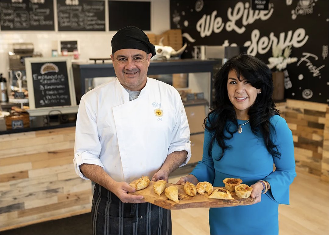 You haven't lived if you've never tried empanadas 🥟 - especially if you've never had them from Che Empanada. Celebrate #ImmigrantHeritageMonth AND support local businesses all at the same time by stopping by Che Emapanada &amp; trying these Argentinian delicacies.

📸: <a href="/worcestermag/">Worcester Magazine</a>