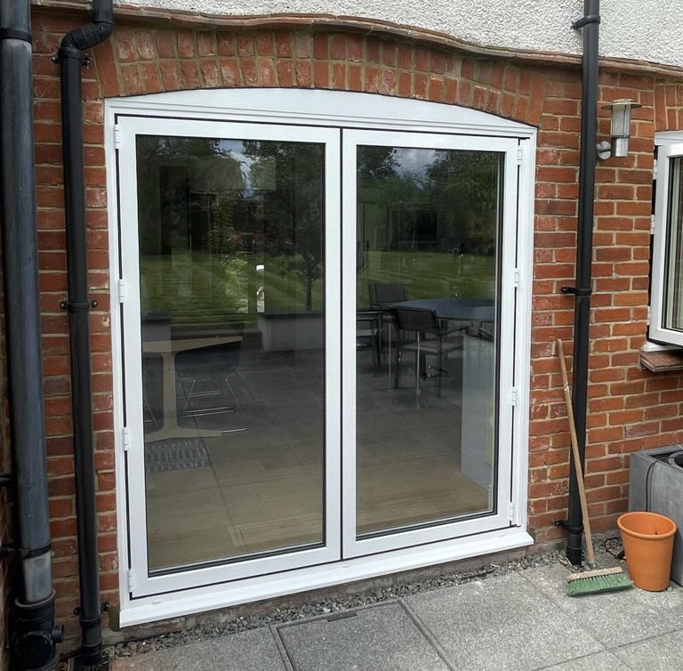 SilverTreeWD1's tweet image. Love love these bifold doors! What a refreshing change to patio doors ☀️❤️ Why not give us a call for a no obligation, contact free quote on (01279) 883292 #bifolddoors #summer #summervibes #hertfordshire #essex #patiodoors #homeimprovement