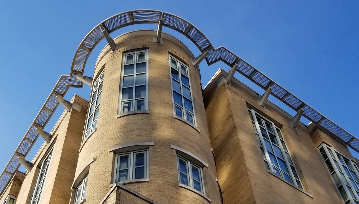 ubaltmain's tweet image. Did you know?: 11 UBalt alumni represent the 25 largest area accounting firms. 
Get to know them: ow.ly/g6a350F40uT 
Get to know @UBaltBusiness: ubalt.edu/merrick 
#LeadersLearnHere #KnowledgeThatWorks #UBalt