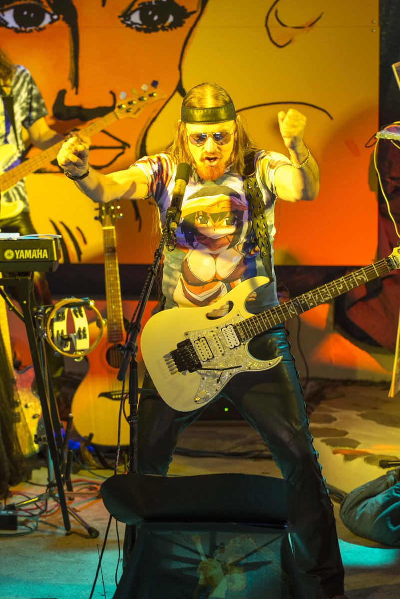 FestMirapuri's tweet image. Thanks for RT &amp;amp; Replies @lewieb99test @artsharewlucy @Cris24918557 @Soyelkesoy1 @MClaire55 @electwave_music @elMono440 @TreeHeartRecord @DanielDoebel @Robyn_RihannaRF #photo Michel #Montecrossa &amp;amp; #Mirakali @ Spirit of Woodstock Festival #SpiritofWoodstock #Festival #livemusic