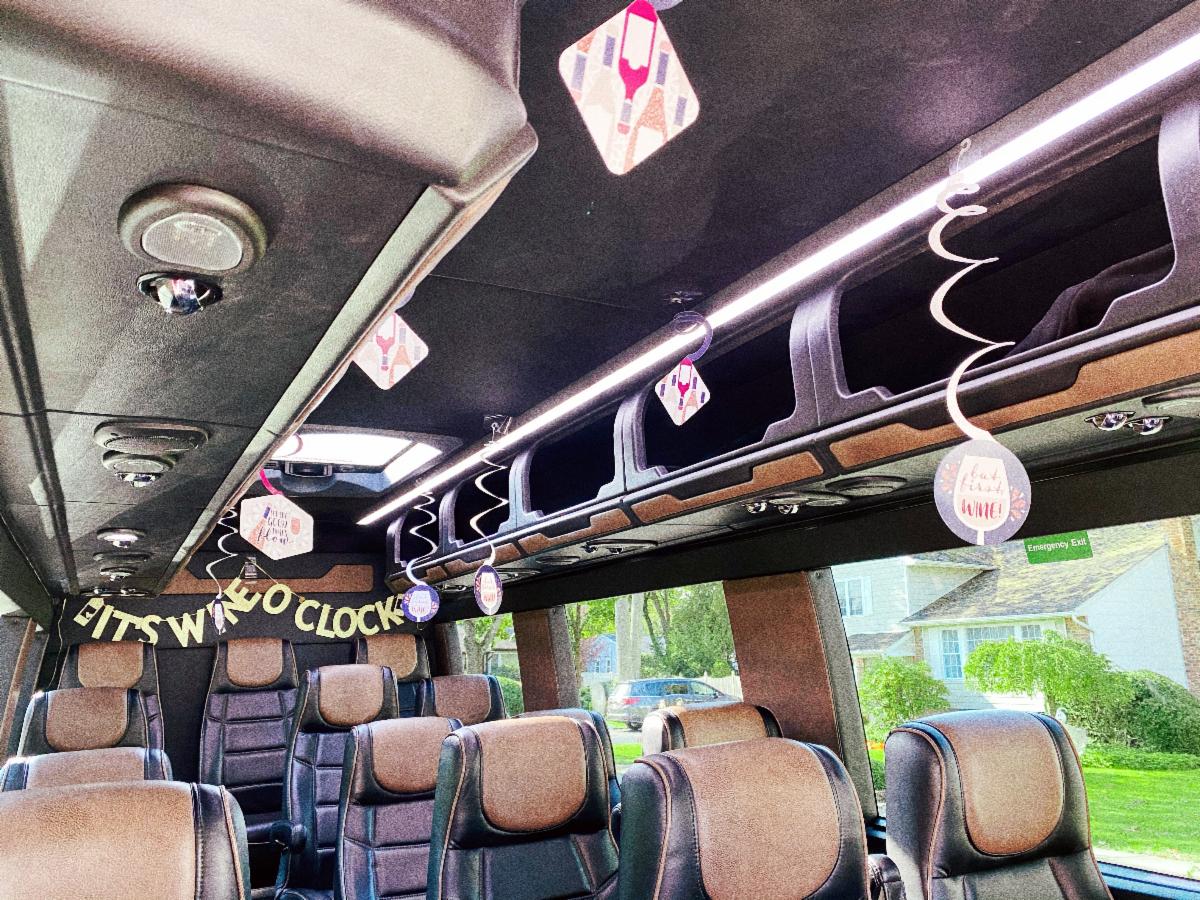 It's time to wine down! Book your vineyard trip now!??? conta.cc/3gigFfn