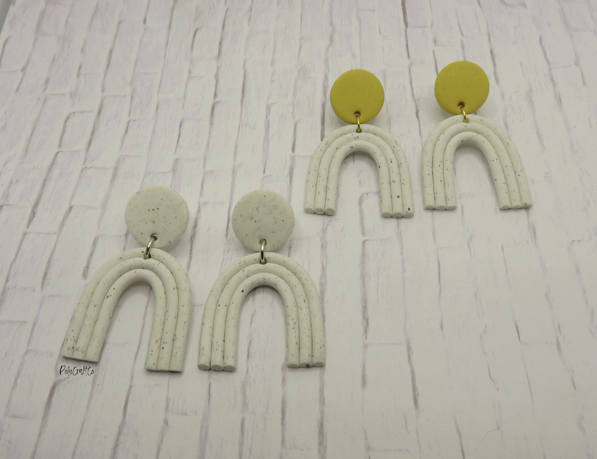 Smg4389's tweet photo. Classy rainbow arches at my #etsy shop #polycraftco 🌈 
#clayaccessories #clayearrings #polymerclayearrings #polymerclay #shopsmall #etsyshop #rainbow #rainbowearrings #archearrings  #artdeco https://t.co/yizL2YRuhw https://t.co/uEFQK8nvC9