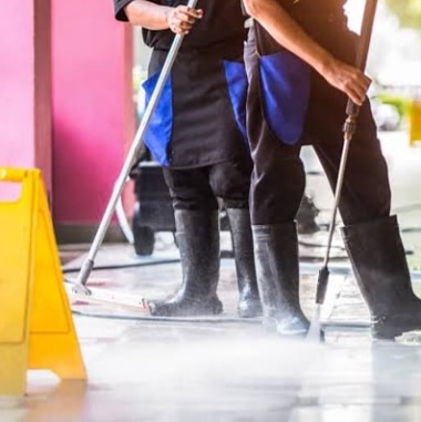 GOLDSTAREXPERI1's tweet photo. its the hard time of covid .save your self and your dear ones by making your house santized .Contact us for house sanitization
 #cleaners #cleaningservices #cleaningexperts #cleanhome #homecleaning #sanitizer
https://t.co/Mw1iqr04qU https://t.co/IMPjJs5xK3