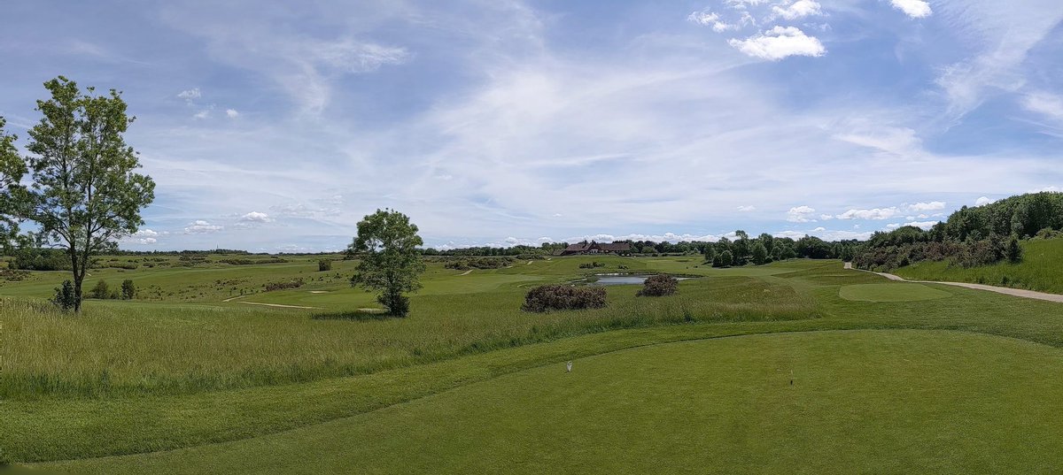 weareYOA's tweet photo. A great meeting at @LondonGolfClub yesterday. An incredible venue and what a course! #meeting #digitalmarketing #sportsmarketing https://t.co/PKWXBEBu1g