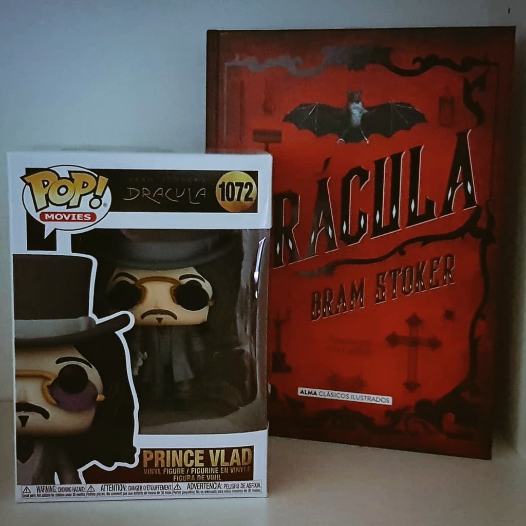 itsestihere's tweet photo. Drácula terminado.
Como suponía, me ha encantado. Misterio, aventura y fraternidad.
A todos los que lo tengáis pendiente: leedlo, os lo recomiendo.
Ahora queda revisionar la película para comparar, aunque mientras leía ya me venian algunas diferencias a la mente🤔 https://t.co/CzIR26nMJE