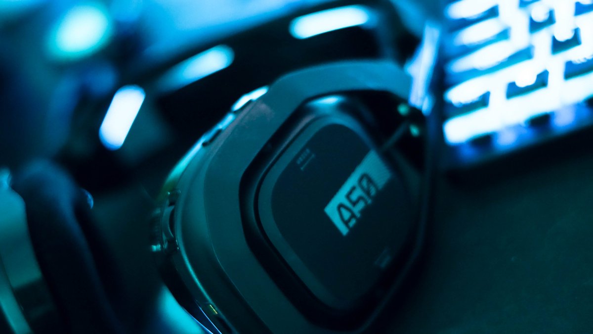 c9yno's tweet photo. Astro A50 https://t.co/lKmaTSmi55