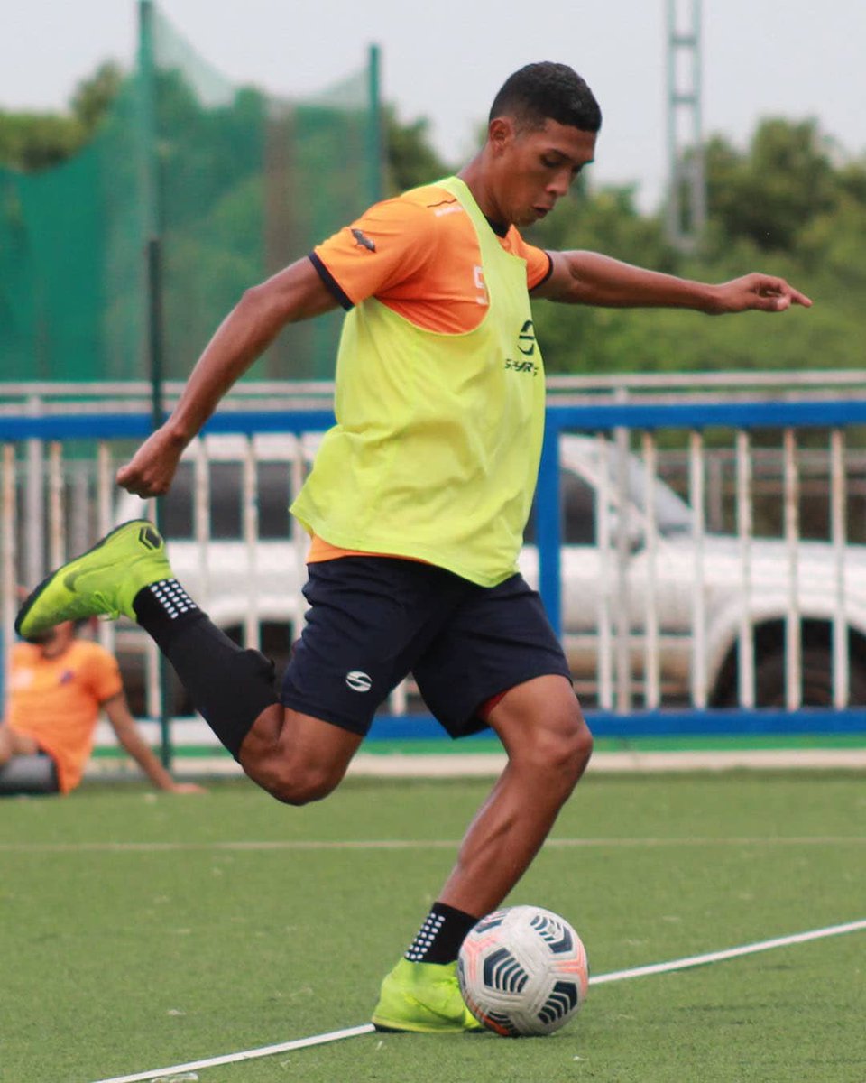 Academia Puerto Cabello tweet media