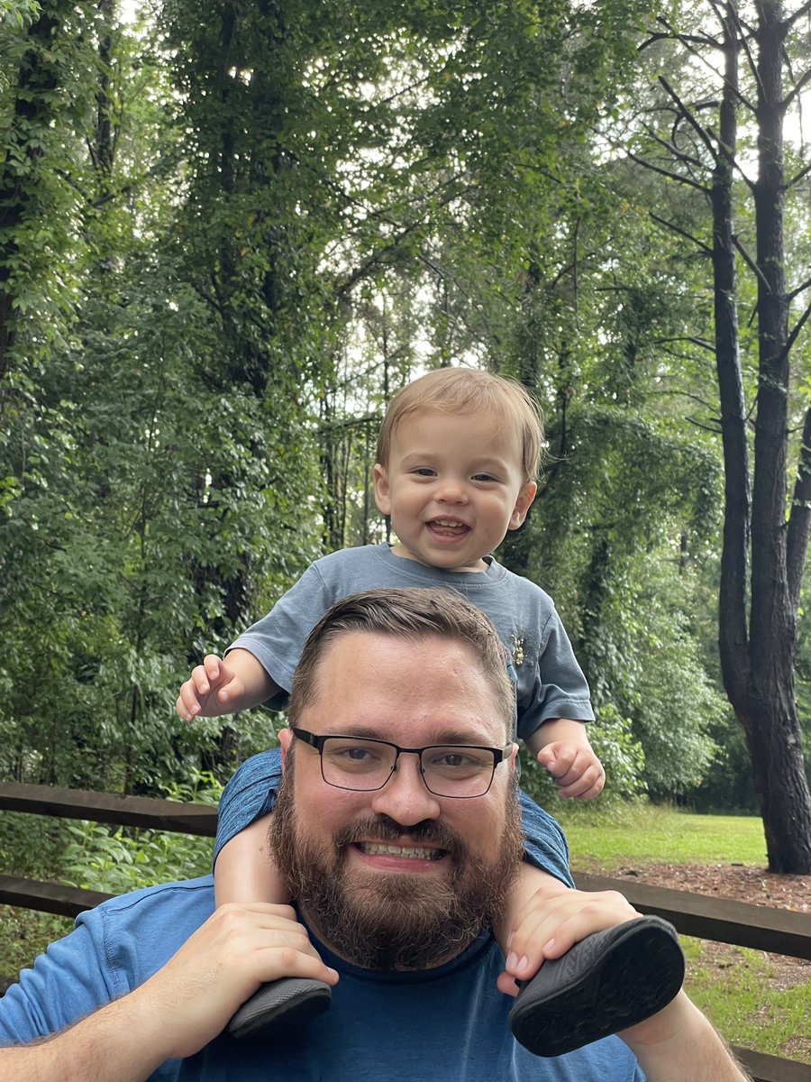 CalebSlinkard's tweet photo. Chilling #BabyCaleb https://t.co/OLsd5vTlH2
