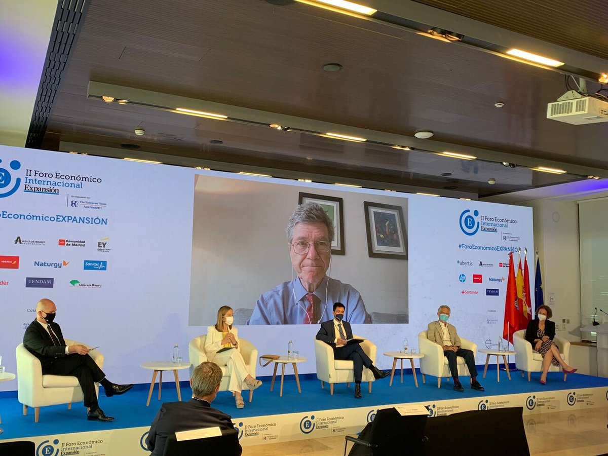 #ForoEconómicoEXPANSIÓN | Hoy en el foro de <a href="/expansioncom/">expansioncom</a> mesa sobre el impacto social y económico del sector Salud, moderada por <a href="/miguelgcorral/">Miguel G. Corral</a>. <a href="/unidadeditorial/">Unidad Editorial</a> <a href="/mchalar/">Chary Serrano</a>