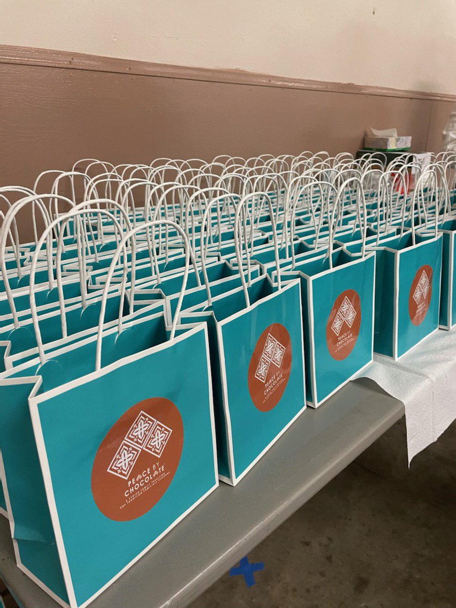 This morning, we visited The Halifax Forum Vaccination clinic and delivered care packages in partnership with Partners for Care NS, and short speeches to thank the heroes at the vaccination clinics who continue to inspire all of us every day with their drive and determination.