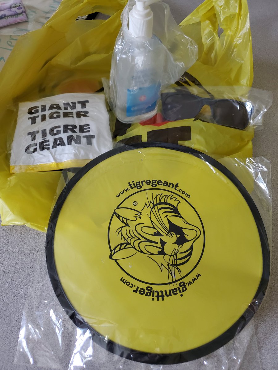 SummerhillSt's tweet photo. Post 1: Student Appreciation Day. Thank you to our students for rocking this school year! We also want to shout out to Giant Tiger Oromocto for donating a goodie bag to each student in our school! @ASD_West @ASDWLimelight https://t.co/GaQejdCFGE