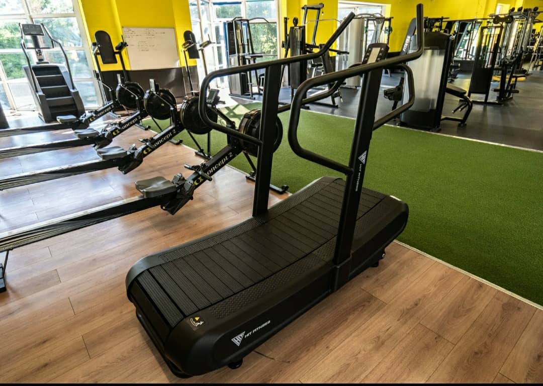 GerConroyFit's tweet photo. Our Gyms had a full revamp over the Lockdown...
We have lots of new equipment...
More space...
And NO BOOKING SYSTEM ๐
#newequipment #Gym #WeAreBack #Workout #Junction6 #Ratoath #Castleknock #Mulhuddart https://t.co/Tr6OacRXfD