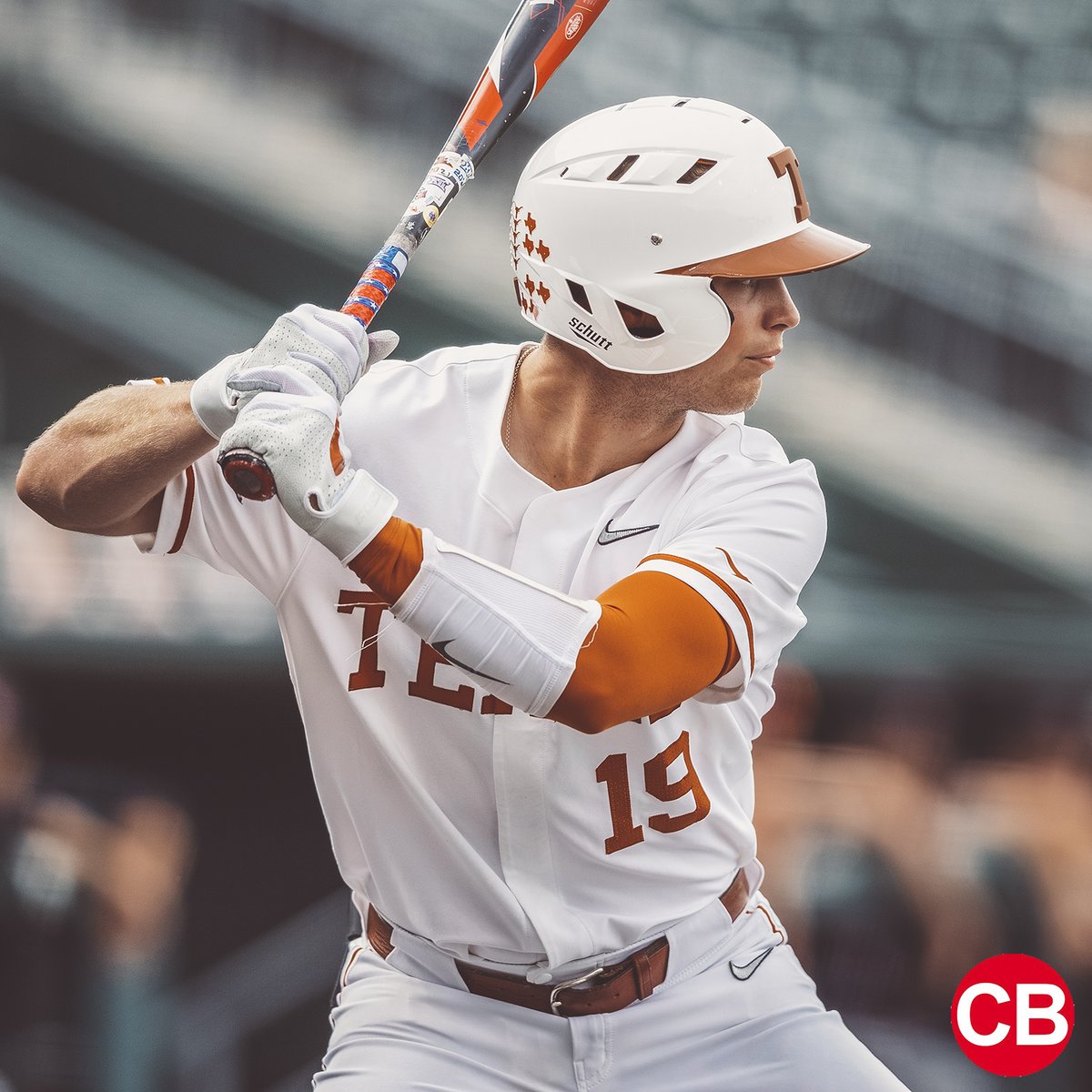 Daly is a 𝓭𝓾𝓭𝓮 @Mitchdaly19 named a @CBNewspaper Freshman All-American! hookem.at/c41325 | #HookEm 🤘