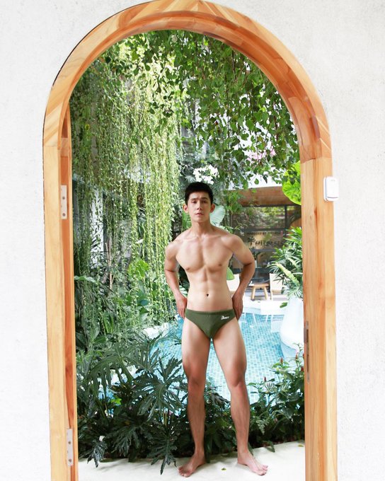 Secret Garden - model : H&ugrave;ng Phạm . 🩲 by Bozy sportwear! Concept by @ShenkyPhoto https://t.co/SRe0U5