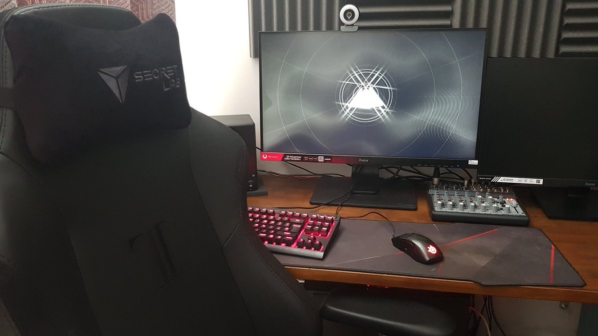 _HarryConner's tweet image. Well then.

Ty @secretlabchairs #secretlab