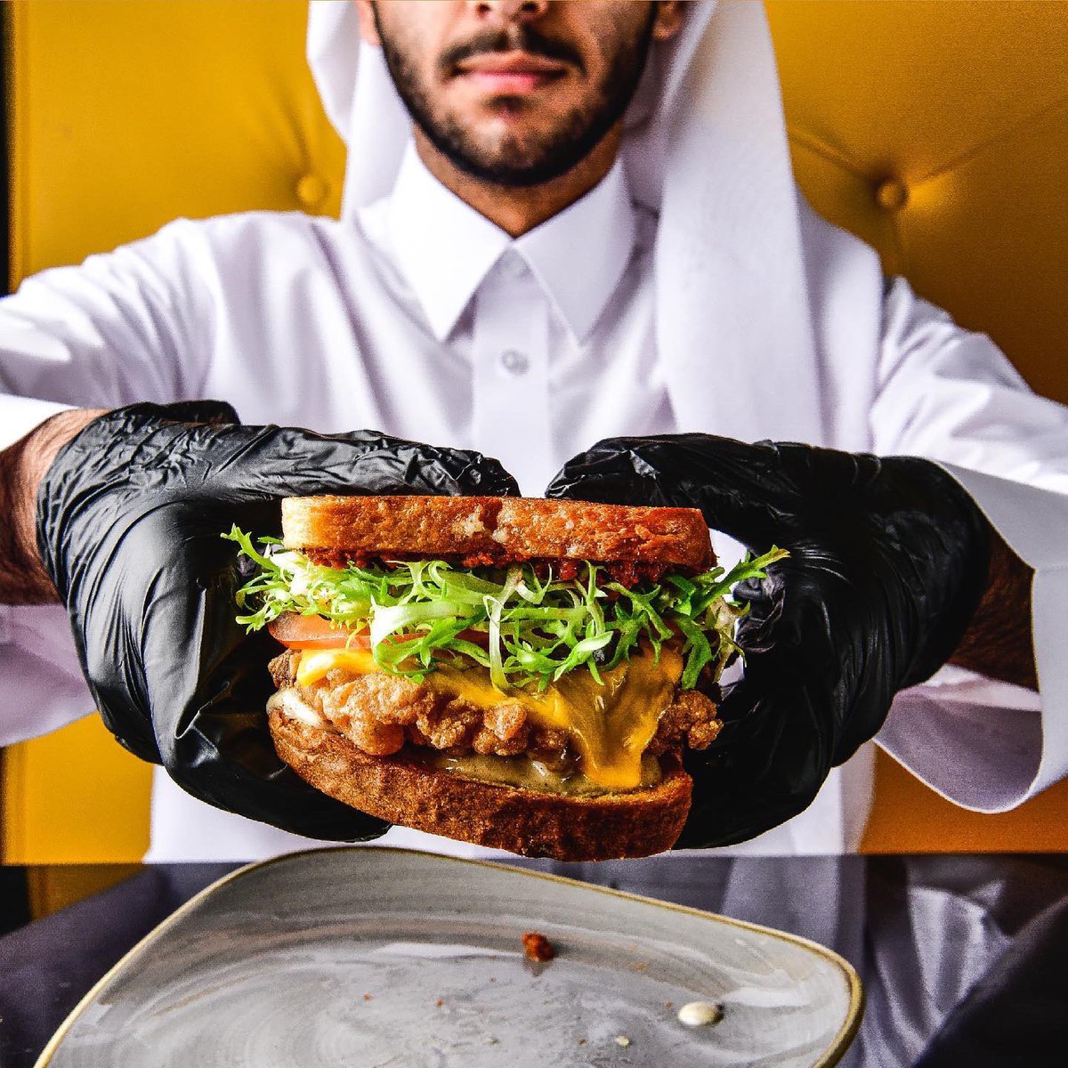 kataraqatar's tweet photo. استمتع بطعم البرجر اللذيذ من مطعم #يو_برغر في #كتارا
للاستفسار: 31319151 - 31319171

#كلنا_يدا_بيد_من_أجل_سلامتكم 
#قطر #الوعد2022 
#كتارا_ملتقى_الثقافات

Enjoy a delicious burger at #Uburger restaurant at #Katara
For inquiries: 31319151 - 31319171 https://t.co/wcxEYyWy7F