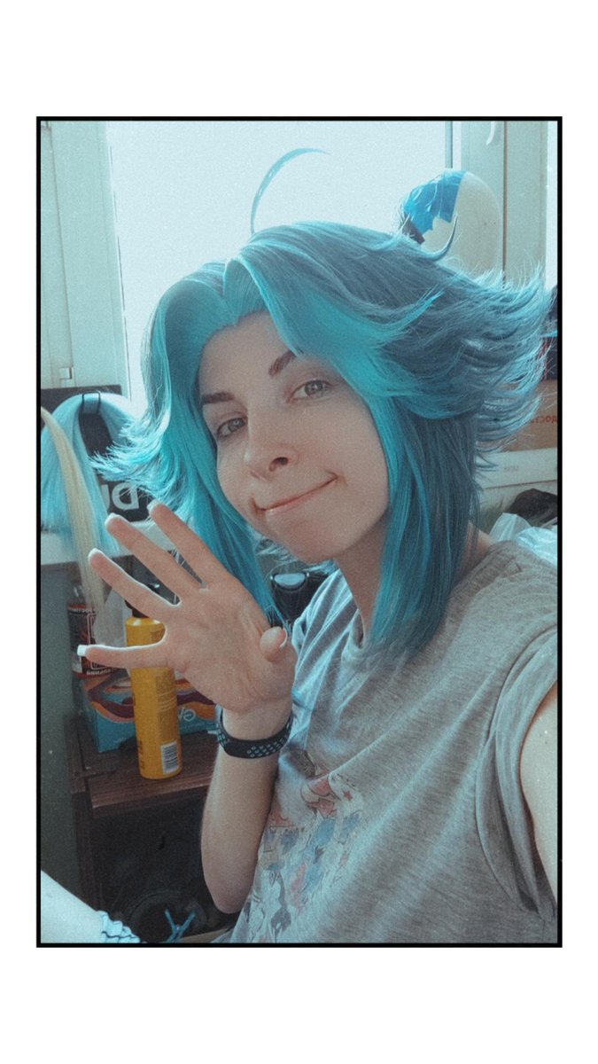 FarikoWorkshop's tweet photo. Genshin is coming in my house 😅
#GenshinImpact #genshincosplay #GenshinImpactwig #wigmsking #xiaowig #xiaogenshin https://t.co/9pGLttmFZL
