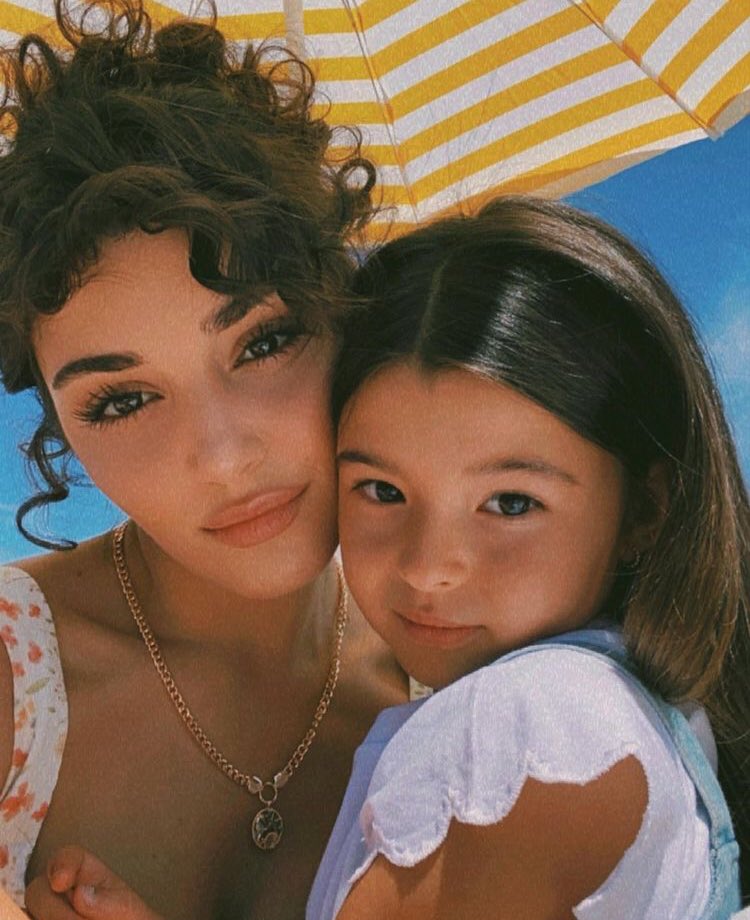 pDEmnzViZjBuL9o's tweet photo. Gelsin 2 sezon🤘🏻🔥❤️
#yenidensck #SenCalKapimi #sencalkapımı2sezon #EdSer #HanKer #MayaBaşol #HandeErcel https://t.co/6rZUOfYtvP