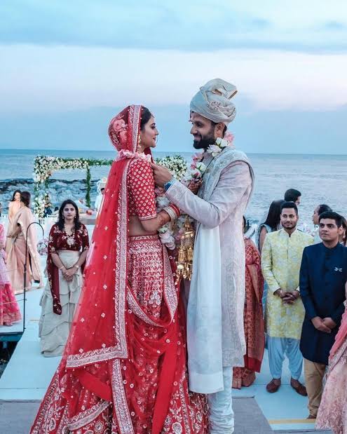 biharigurl's tweet photo. Rich &amp; Secular people Celebrate Live In Relationships like this 🤣 #nusratjahan https://t.co/lywzlttyId