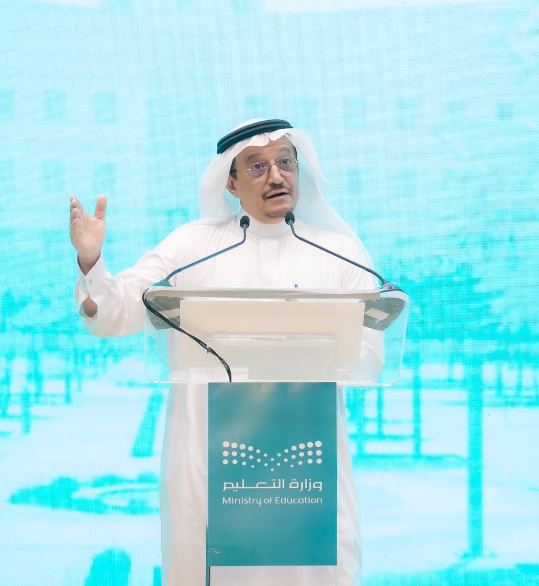 عاجل 🔴 
.

.
وزير التعليم يعلن رسمياً :

زيادة نسبة إسناد المعلمات للتدريس في مدارس الطفولة المبكرة إلى 50% ؛ اعتباراً من العام الدراسي المقبل .
-