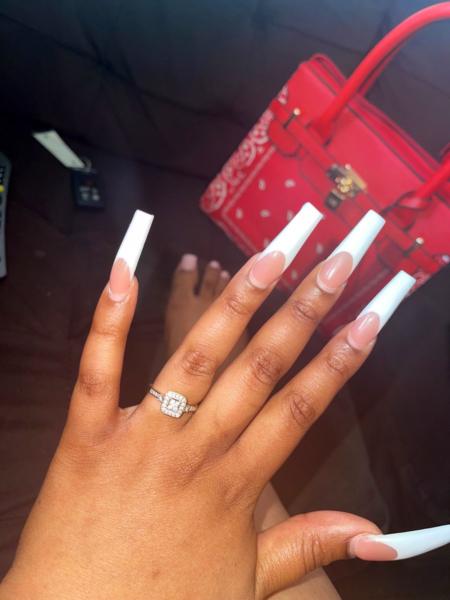 _capitalBe's tweet photo. #WeddingRingWednesday
(I have a nail fill scheduled for tomorrow … suck my balls)
I’m so FUCKING happy y’all 🥲 https://t.co/hoUeokSHHO