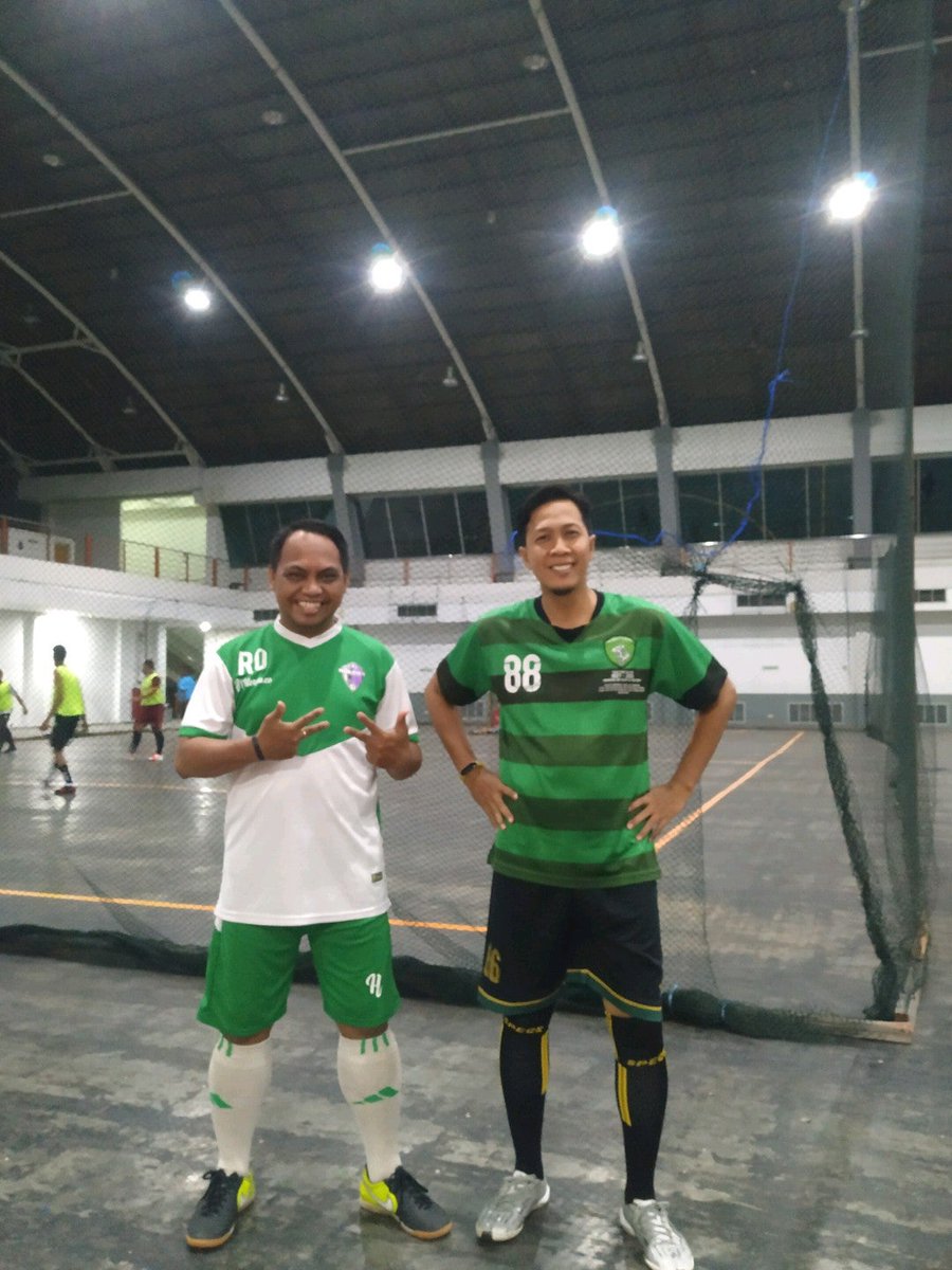 ada lap futsal muraaaahh (at @JXInternational in Surabaya, East Java) swarmapp.com/c/k3qjiKI9iid