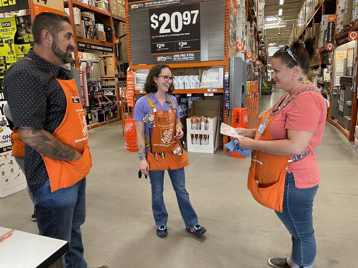 Congratulations to our cashier of the month Alex! She was challenged to get credit and be mentioned on the surveys. She did just that consistently. Fantastic development Alex! #THDCashieroftheMonth <a href="/DJJKsanchez/">Donny Sanchez</a> <a href="/NeriWilliams/">Neri Williams</a> <a href="/RodriguezMBridg/">Bridgett Rodriguez</a> <a href="/ThrogmortonMatt/">Matt Throgmorton</a> <a href="/KathyS1504/">Kathy</a>