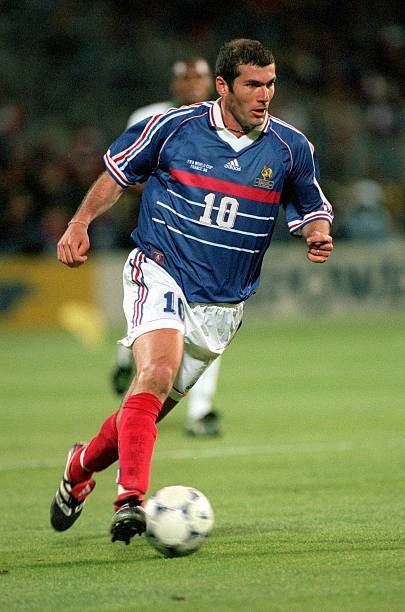 90sfootball's tweet photo. Zizou. https://t.co/65ogSGcoUO