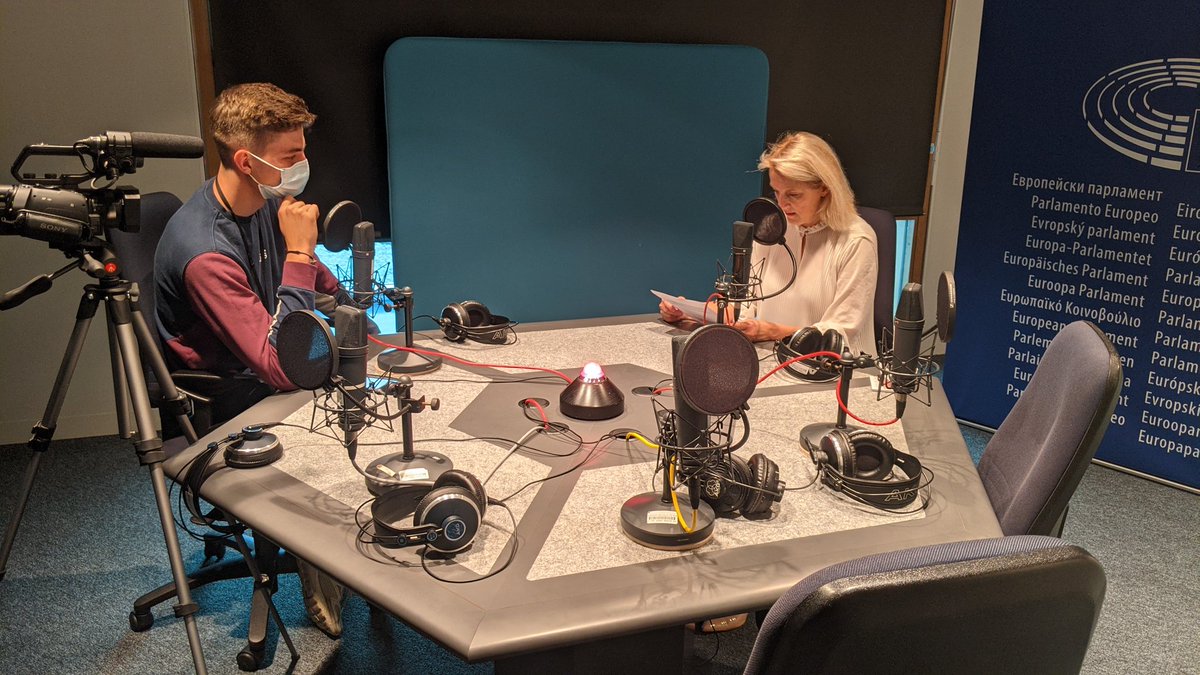RadioSENSATIONS's tweet image. 🇪🇺 @ITolleret &amp;amp; @Evelyn_Regner seront les invitées de #ParlonsdEurope avec @godefroymathis1 et la @MdEYCIED