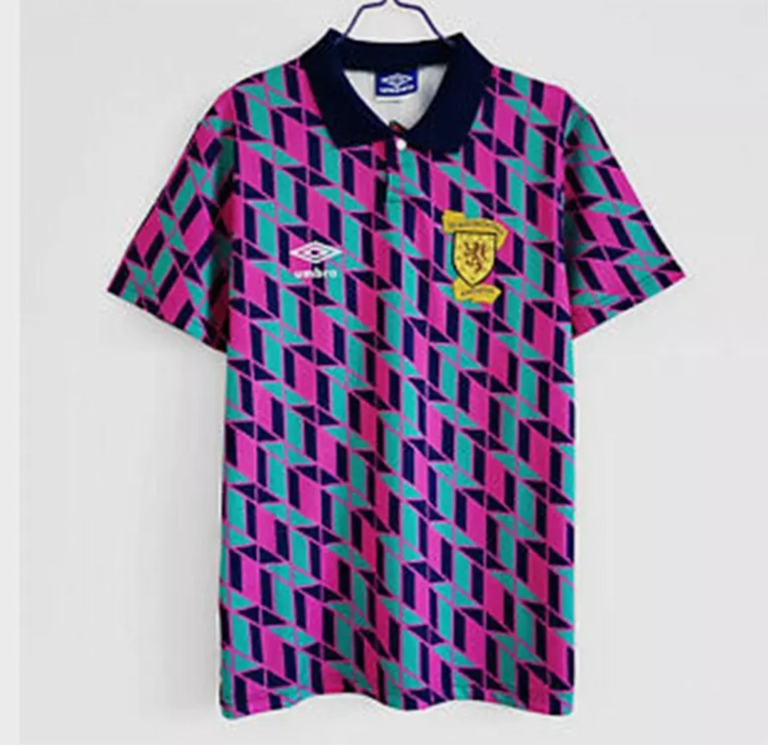 🏴󠁧󠁢󠁳󠁣󠁴󠁿 EURO GIVE AWAY🏴󠁧󠁢󠁳󠁣󠁴󠁿

We have this retro shirt in an XL

All you have to do is
follow us ✅
follow @32watto_ ✅ 
share this tweet ✅ 

Tony will pick a lucky winner on Sunday evening just in time for Scotlands first Euro match