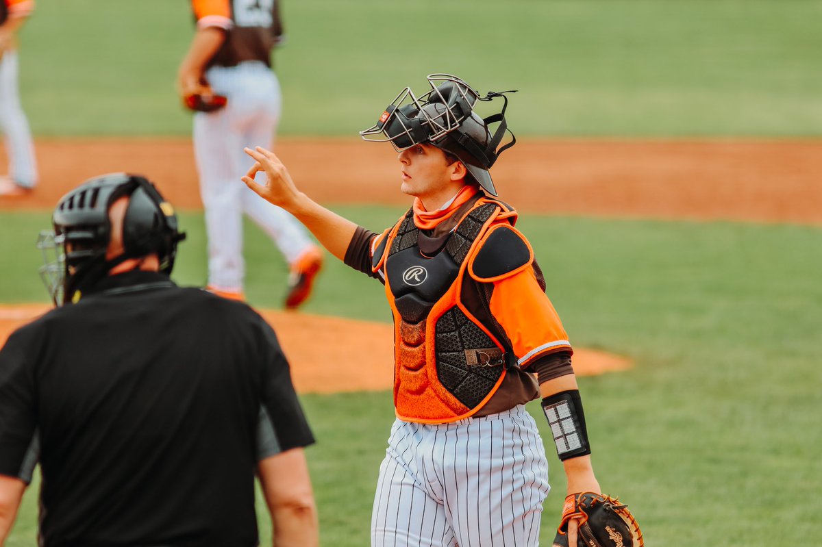 BREAKING: <a href="/kyle_gurney20/">Kyle Gurney</a> has been named a Collegiate Baseball Louisville Slugger 𝙁𝙧𝙚𝙨𝙝𝙢𝙖𝙣 𝘼𝙡𝙡-𝘼𝙢𝙚𝙧𝙞𝙘𝙖𝙣‼️⚾️🏆 

Gurney is just the fourth Falcon in the history of the program to earn the national recognition. 

#AyZiggy // #BGSU⚾️