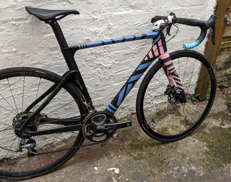 Want to give your bike a seasonal paint job that's easy to remove? Use Plasti Dip! Our customer Ollie Poyton did just this... plastidip.co.uk/2021/05/giving…
#plastidipuk #roadbike