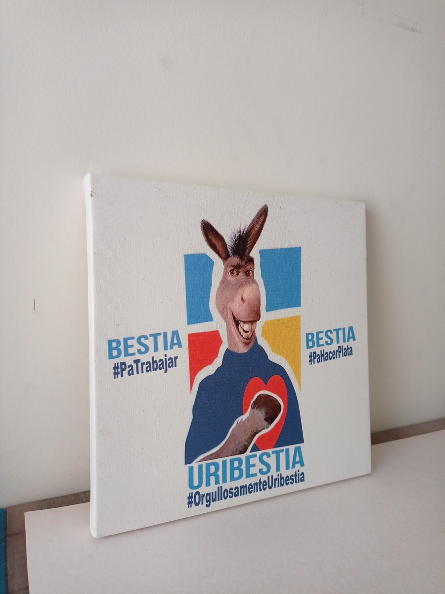 artemaestro1's tweet photo. @ArgiroCasta58 🎊🎉🎊🎉Feliz cumpleaños Sensei,🙏 me "inspire" en sus mugs y saqué este cuadrito, impreso en lienzo. Mucha salud y bendiciones para este nuevo año. https://t.co/0s0XLuveqh