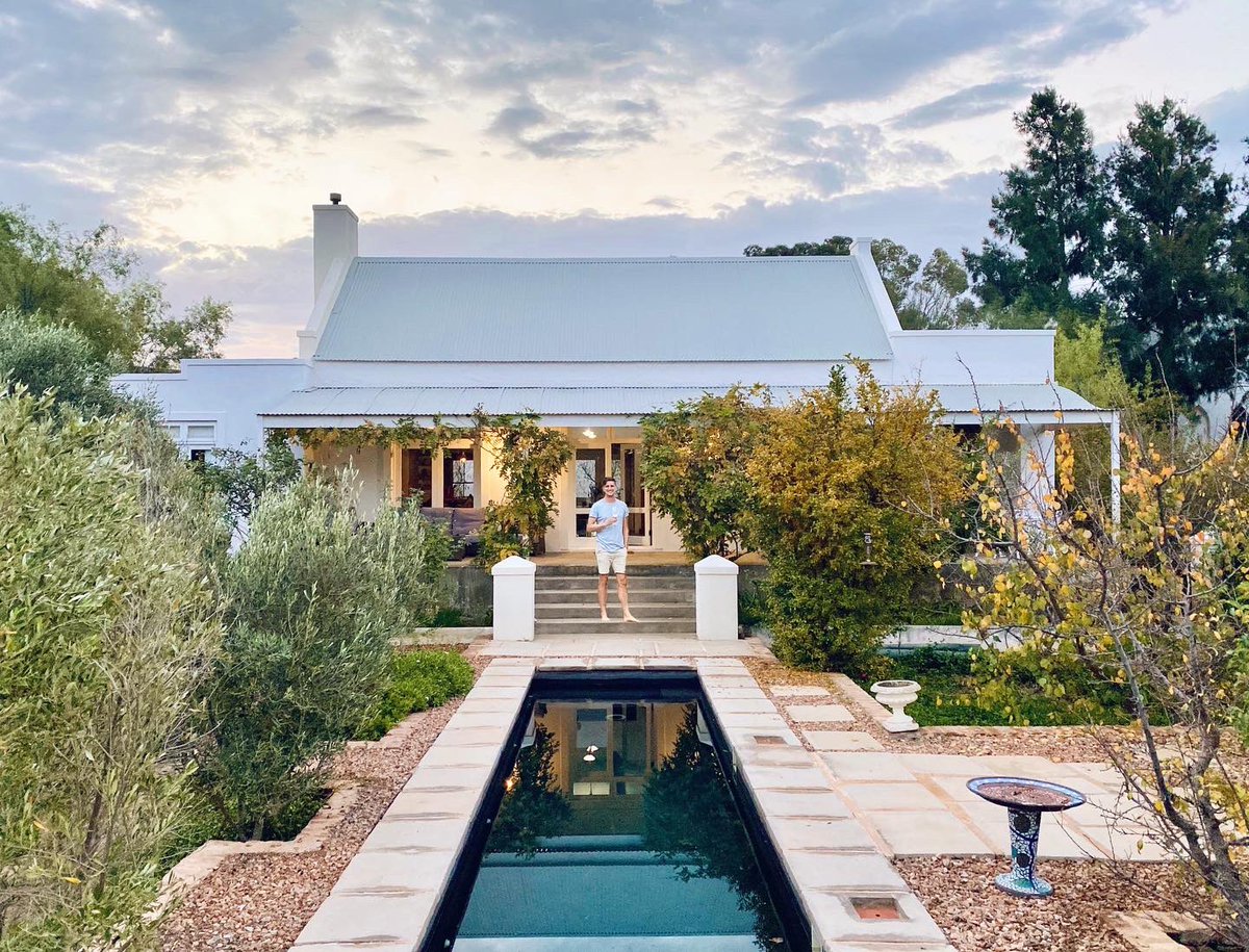 |  Hello Laurel Cottage
It’s the most glorious return to McGregor - one of my favourite places in South Africa. Time to exhale deeply in the country air and enjoy village life at it’s best. mcgregor-accommodation.co.za