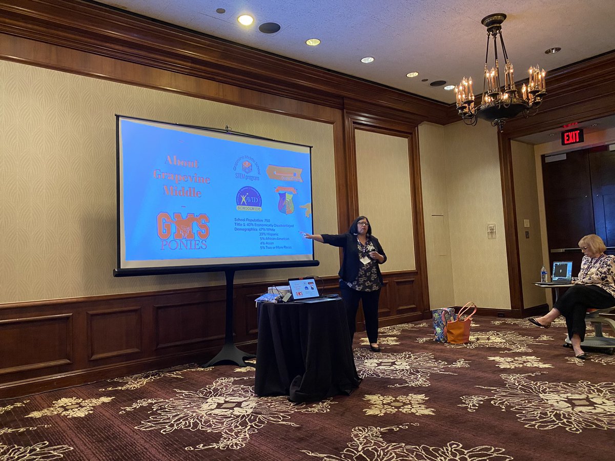 TESHilcher's tweet photo. @l_koehler sharing the great things happening with blended learning at @GrapevineMiddle during @N2Learning annual conference. #txpvi https://t.co/DAvxvT6FMR