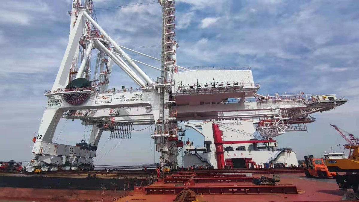 portsamericahq's tweet photo. It was an exciting day for Ports America Chesapeake! The first of our four new Ship-to-Shore (STS) cranes were loaded yesterday in Shanghai. The new cranes are capable of 23 rows across and have a spreader height that’s nearly 25 feet taller than our current cranes. #forwardPAC https://t.co/W1lFz0blMp