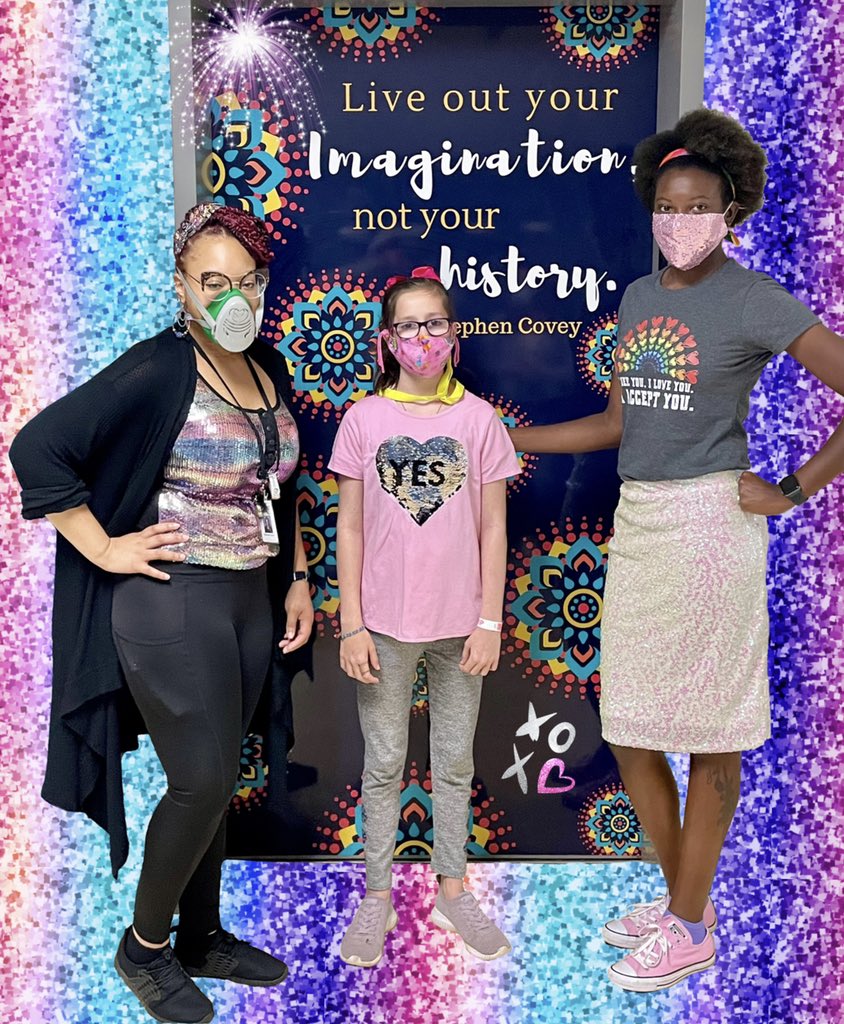 HairstonTeaches's tweet photo. What’s a Wednesday without a little sparkle?!!! 💖✨
#TeamKidsFirst 💕#WeAreCarroll
@CMMSCougars #TeamLEAD6th https://t.co/XfXCOJWvr3