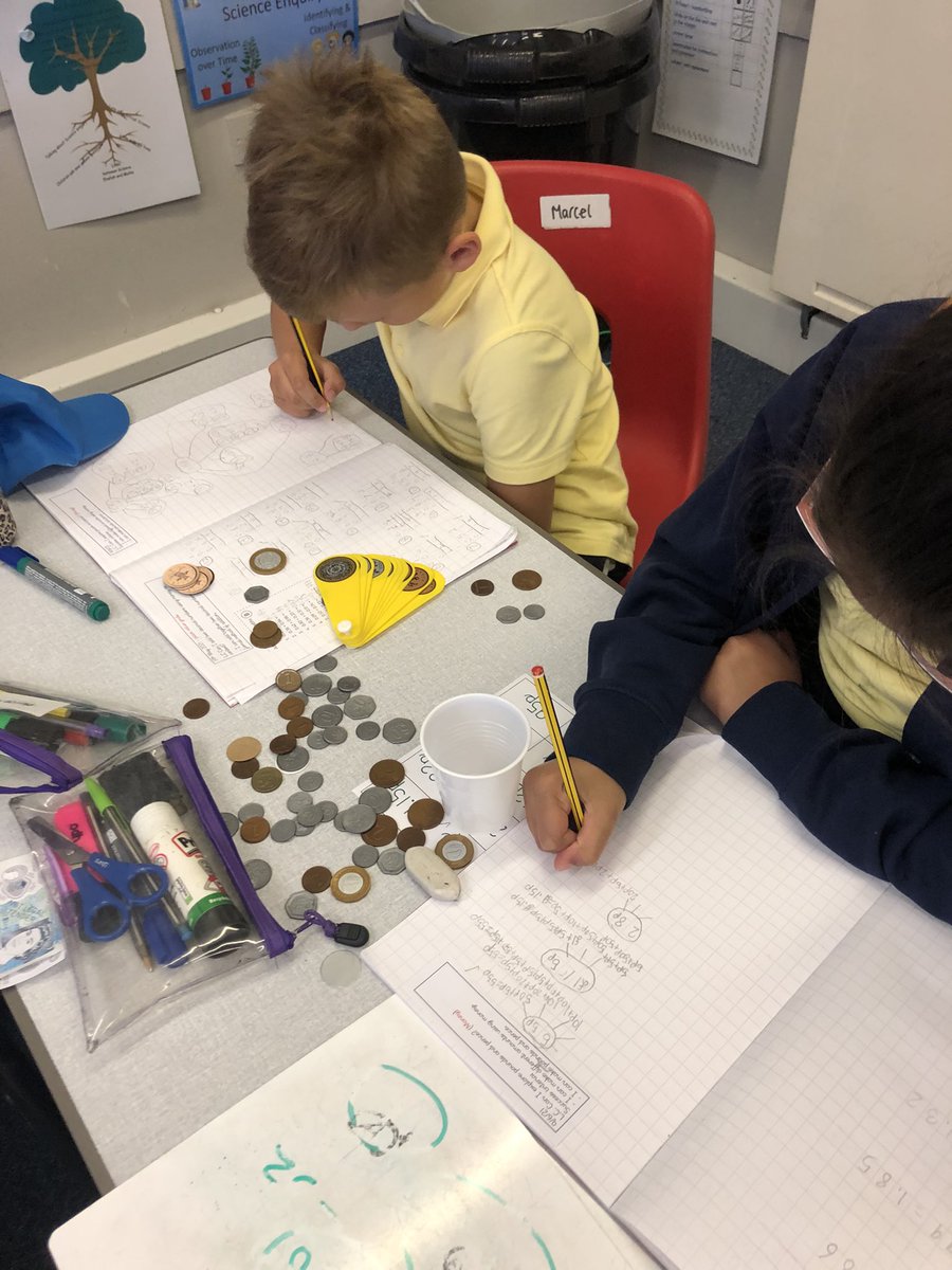Maths lesson with money! Year 4 have started their new topic &amp; are loving it so far. 👏🏼
