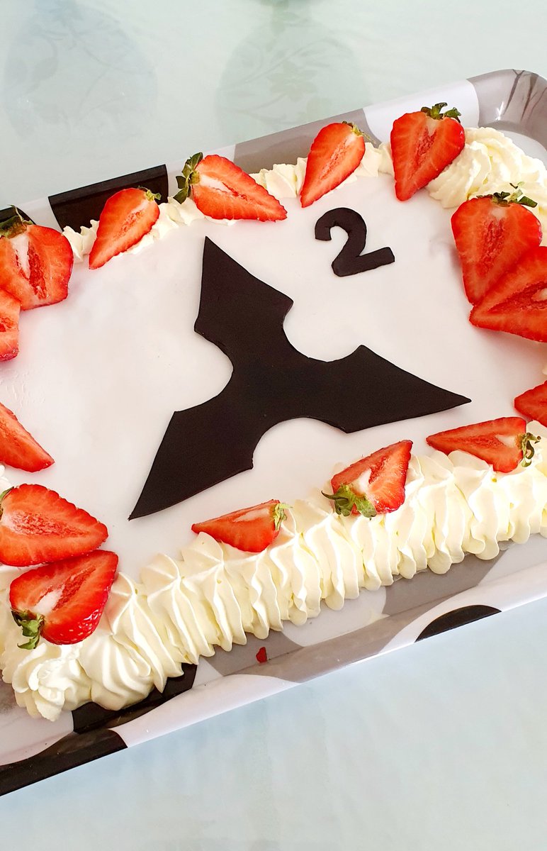 TarmoJussila's tweet image. I&apos;m finally a Master of Engineering! Yay, here&apos;s cake! 🥳 #masterofengineering #cake #strawberries