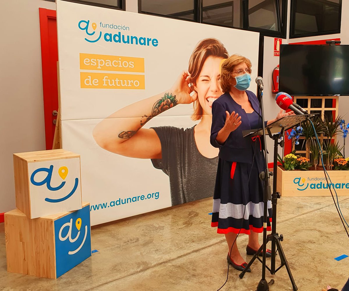 GobAragon's tweet photo. 🗣️ Una entidad, ha destacado la consejera @marivibroto, "con la que seguiremos trabajando como hasta ahora, apostando por el futuro y por todas las personas vulnerables que necesitan de su intervención". 

#Adunare #Ciudadanía #Inclusión #Aragón @IASSAragon https://t.co/EcBmaZ1OAV