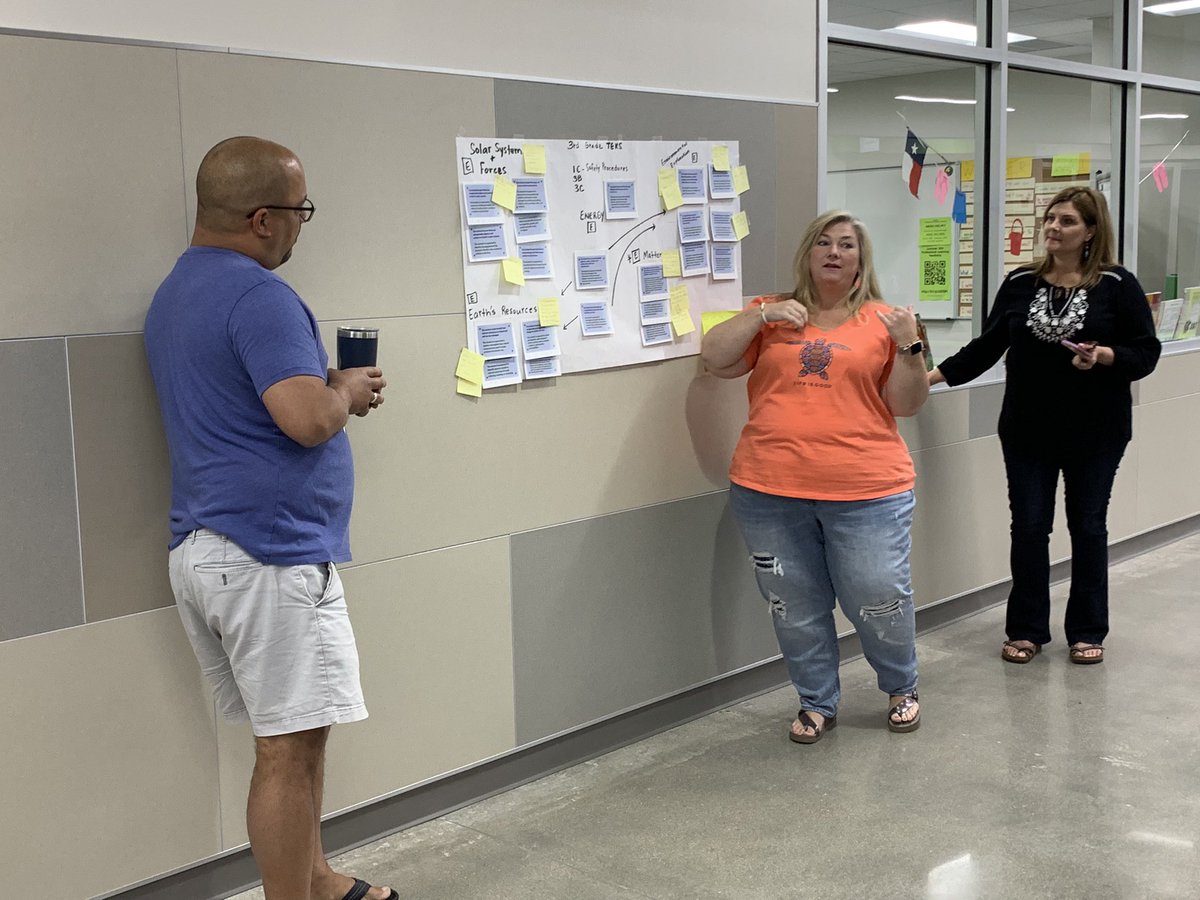 LISDElemScience's tweet photo. Sharing our new visions of elementary science with the new TEKS. https://t.co/dV6x19OGNb