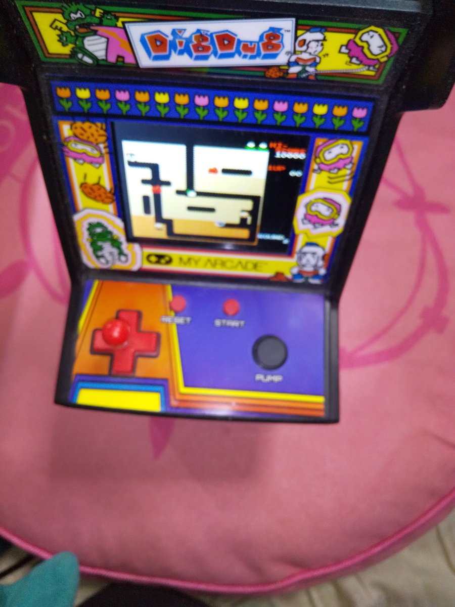 tnk46type's tweet image. #マイアーケード #ディグダグ
#レトロ #意外と見やすい
何年か前に買ったゲーム機
意外と高値でしたが
オークションだと
かなり安いらしい