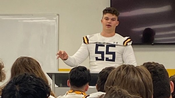 CoachBerk65's tweet photo. Congrats to @BvcsFootball lineman @SpencerCox55 for being named 2nd Team ALL-STATE by @CalHiSports! #4Core #BESTistheStandard #ONE @juliansdayoff22 @BlackHatFootbal @modbeepreps @ACUFootball1 https://t.co/dSl4eBSeLT